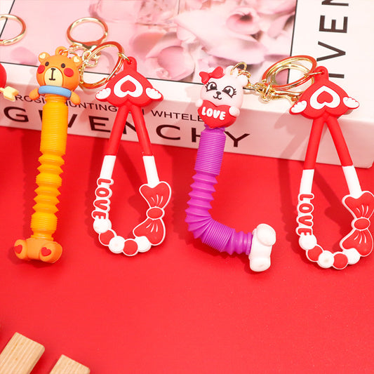 New Creative Telescopic Heart Keychain - Hanging Pendant Peach Heart Keychain - Fashionable Key Decoration