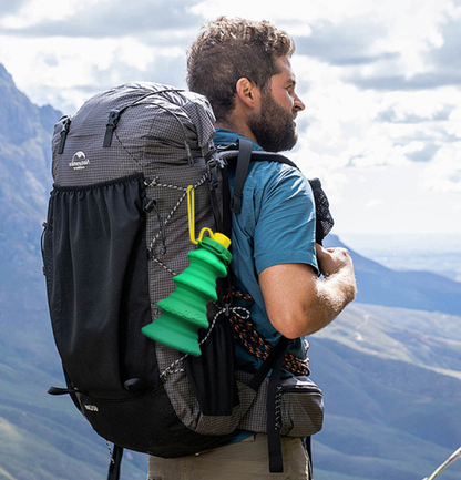 Travel collapsible water bottle